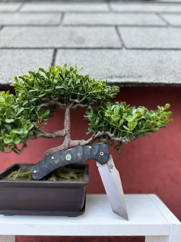 Rock Model Pocket Knife - Image 2